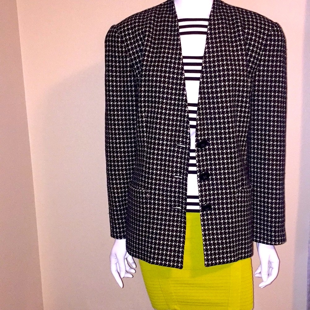 Ellen Tracy, Women 100% pure wool, blazer, size 14